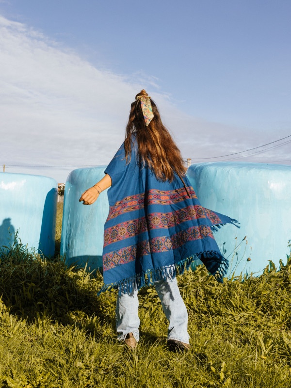PONCHO SHIMLA BLUE 2