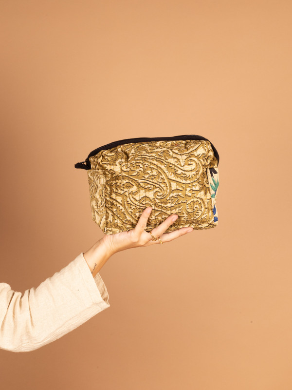 NECESER INDIA PEQUEÑO 33