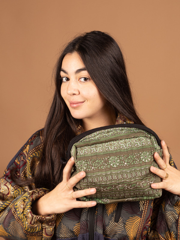 NECESER INDIA PEQUEÑO 40