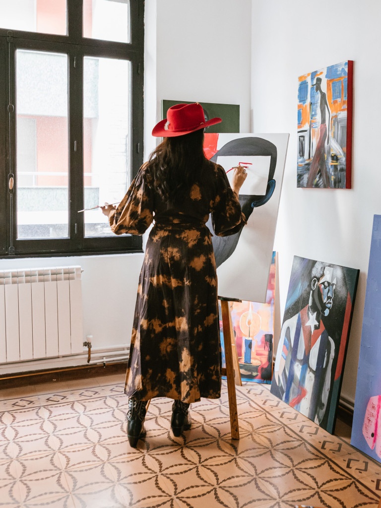 SERPENT TIE DYE SHIRRED DRESS