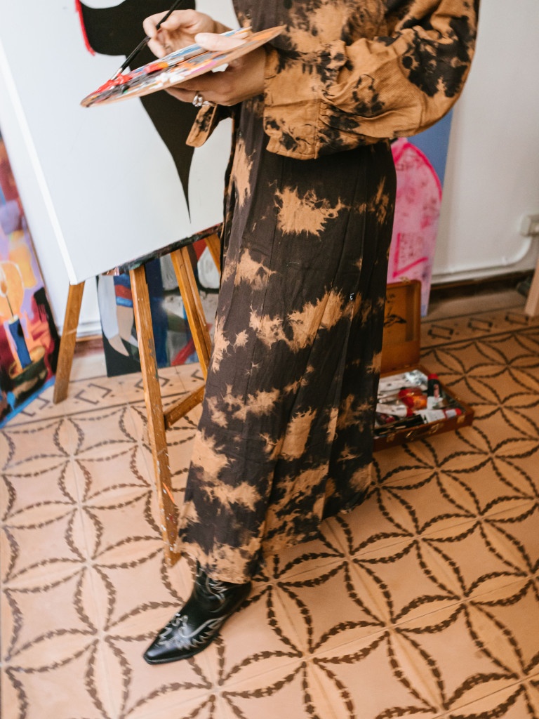 SERPENT TIE DYE SHIRRED DRESS