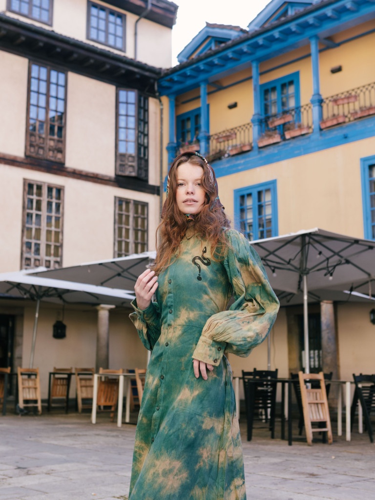 THE YEAR OF THE SNAKE ROCK GREEN DRESS