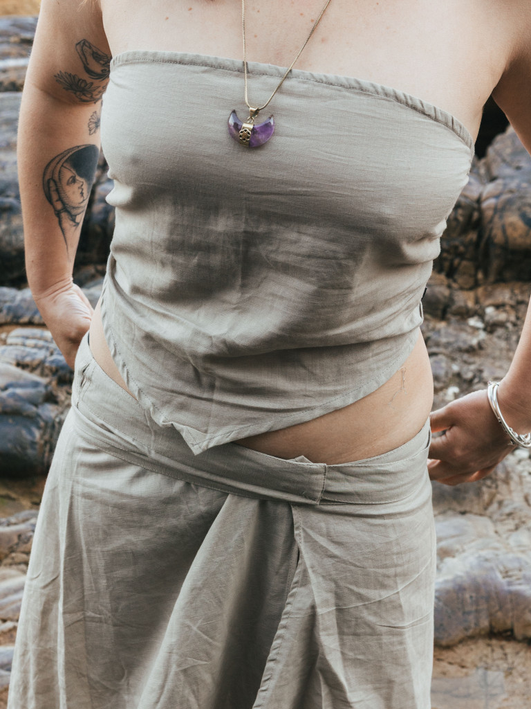 CONJUNTO FALDA + TOP + CHALECO...