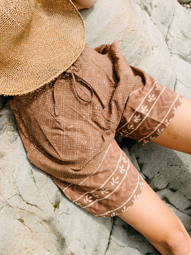 BERMUDA / PANTALÓN CORTO BOTANINK 02