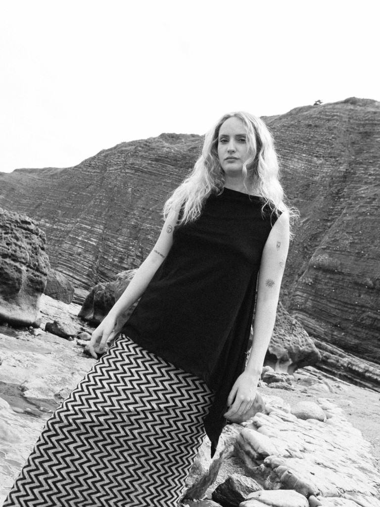 ASY METRIC BLACK SHIRT