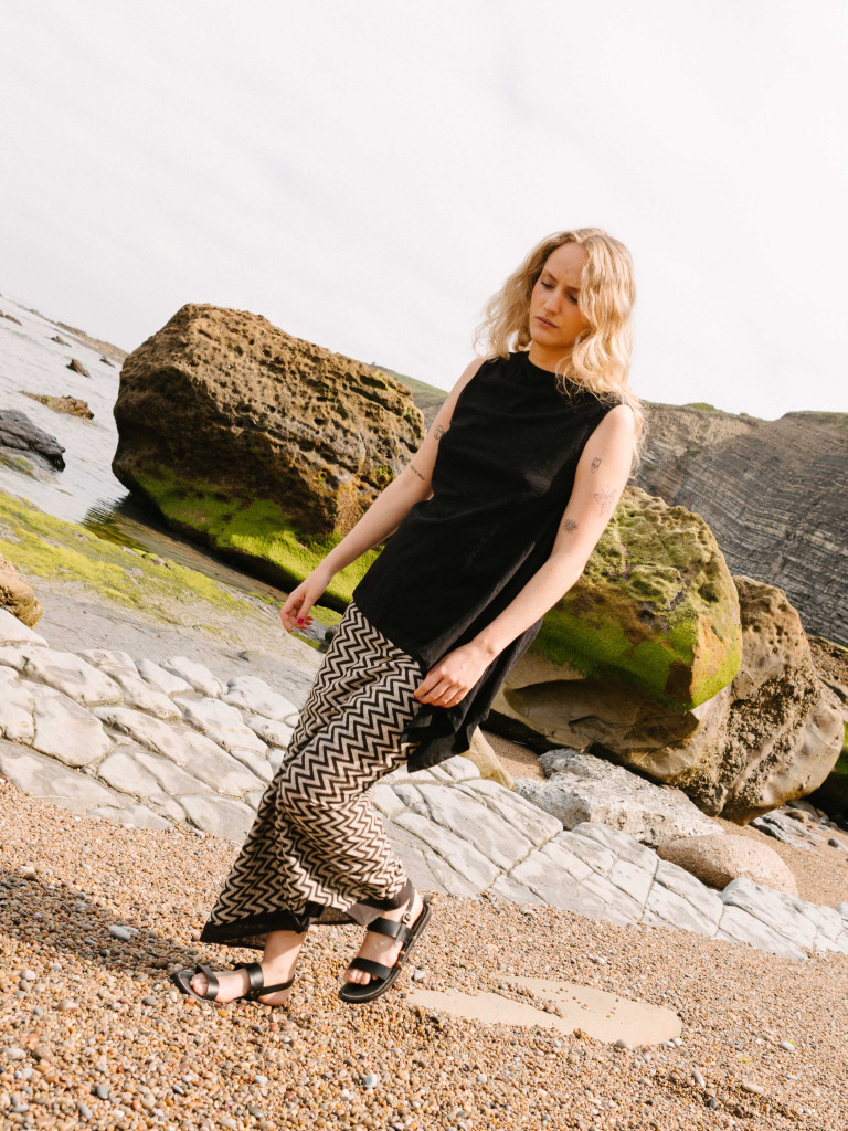 CAMISETA ASY METRIC BLACK