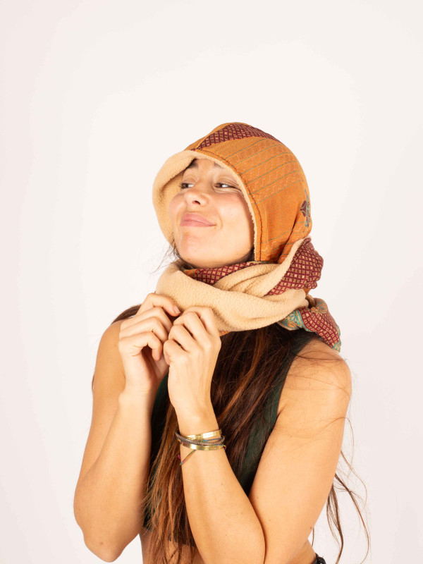 FLEECE MAGIC HOOD 08