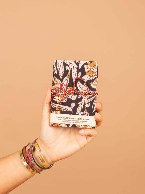 LIBRETA HAPUR MINI 024