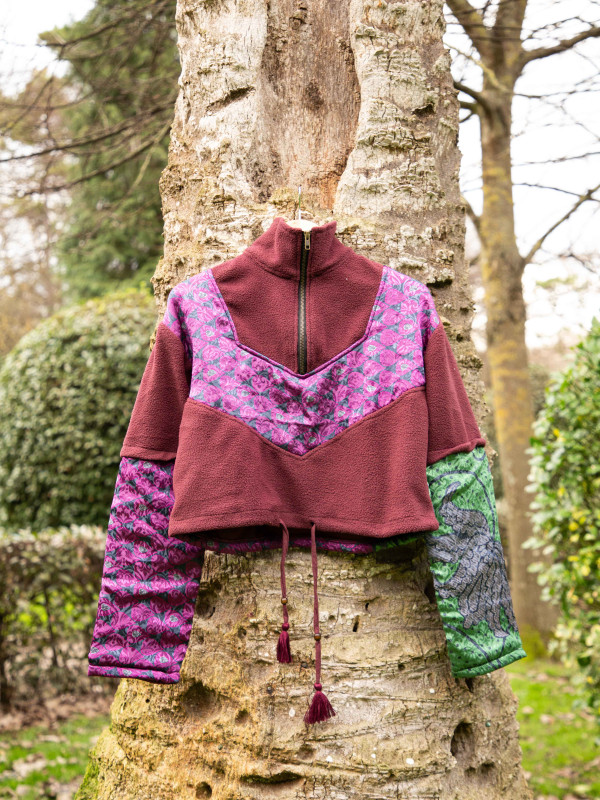 PIRINEOS FLEECE HOODIE MAROON 025