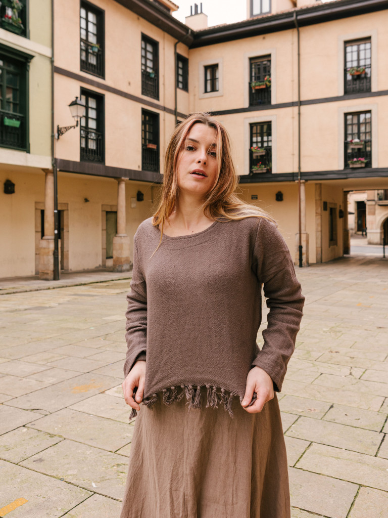 BROWN CALIZA PULLOVER