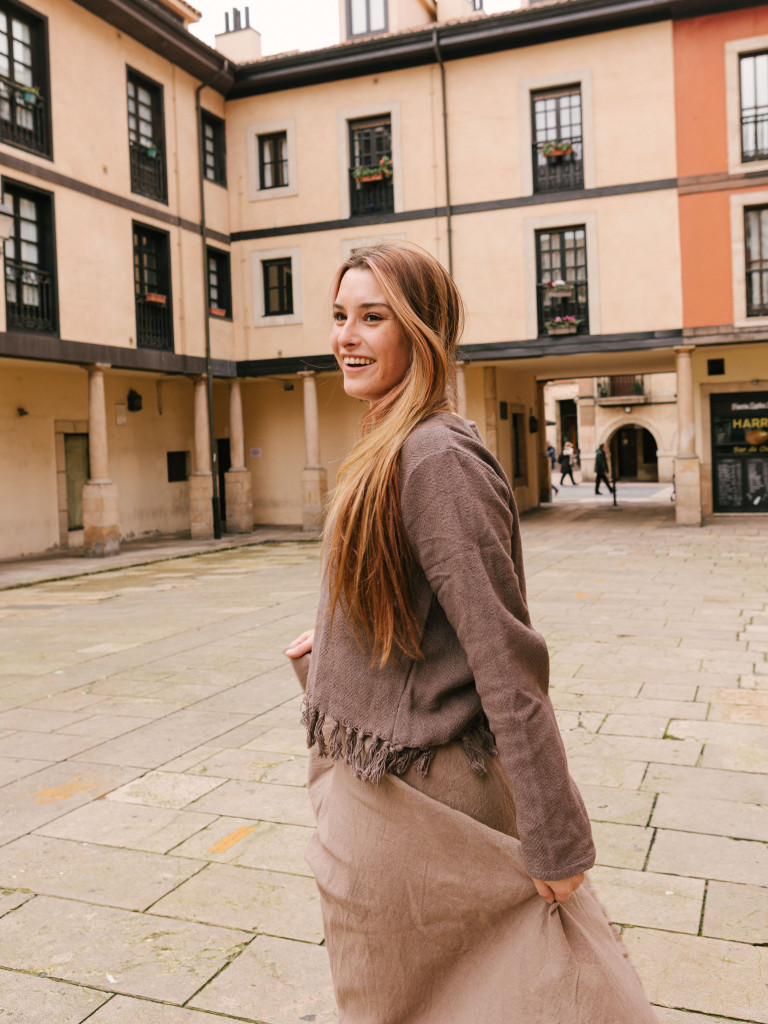 BROWN CALIZA PULLOVER