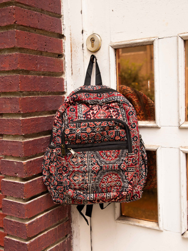RECYCLED KANTHA BACKPACK 01