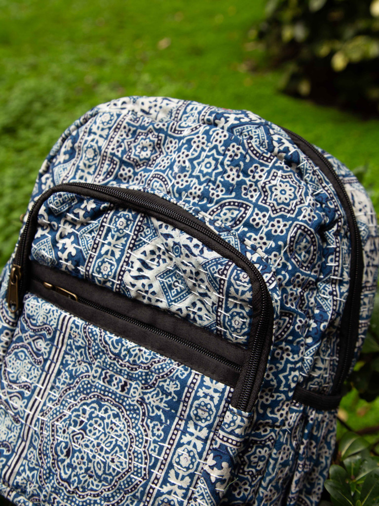 MOCHILA RECYCLED KANTHA 06