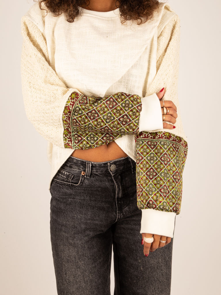 SUDADERA OPENING HEART WHITE 06