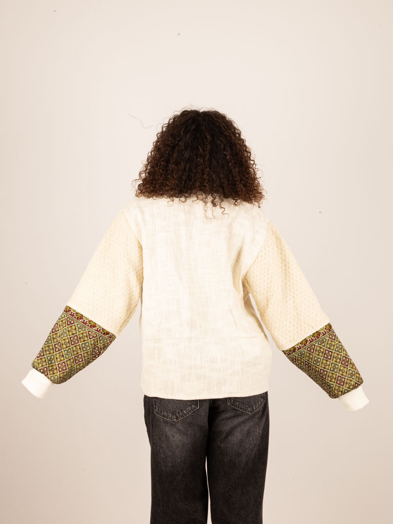 OPENING HEART SWEATSHIRT WHITE 06