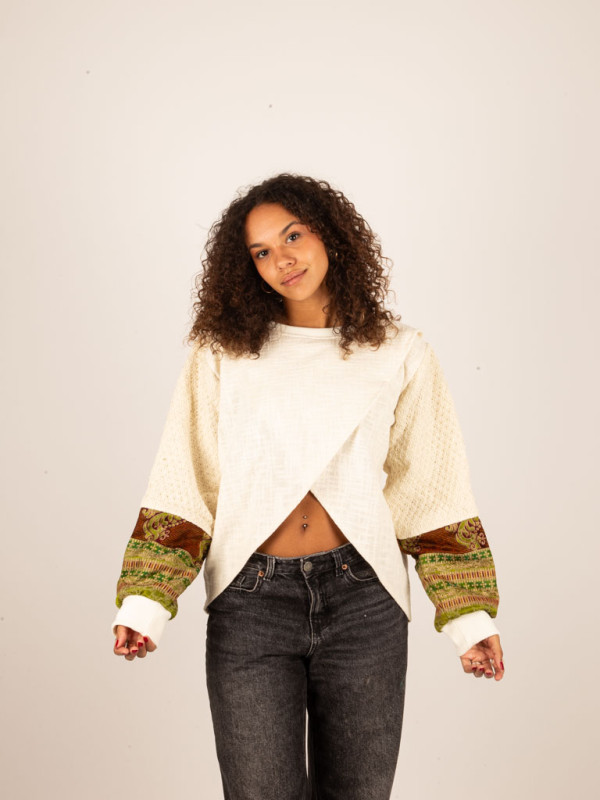 OPENING HEART SWEATSHIRT WHITE 07