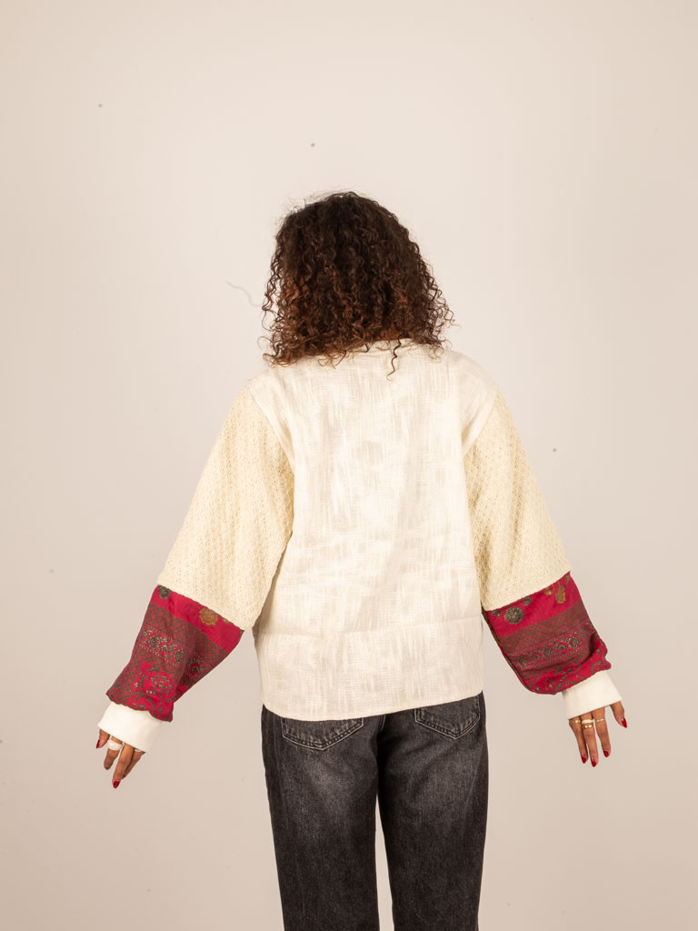 OPENING HEART SWEATSHIRT WHITE 09