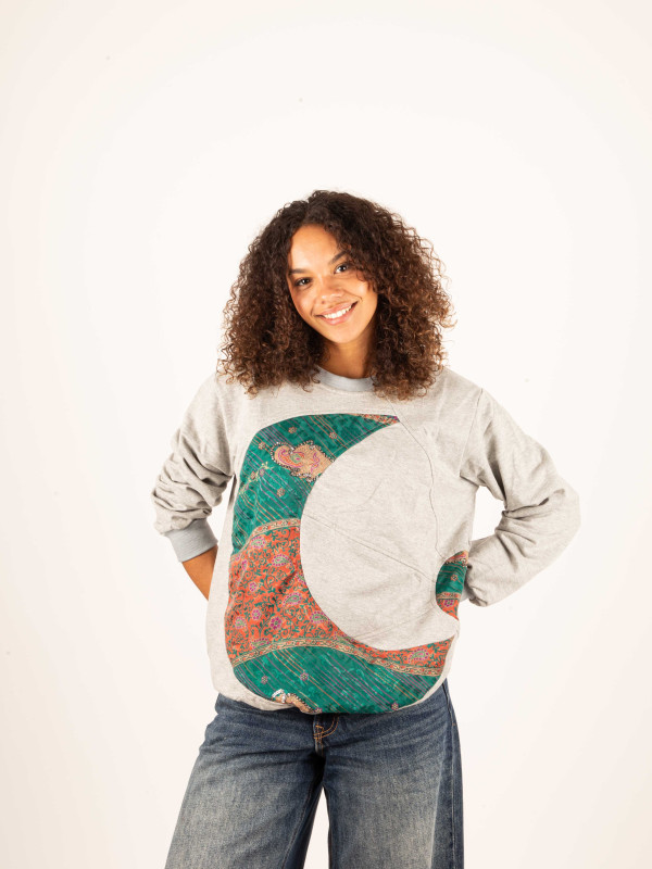 SUN AND MOON GREY SWEATSHIRT 04