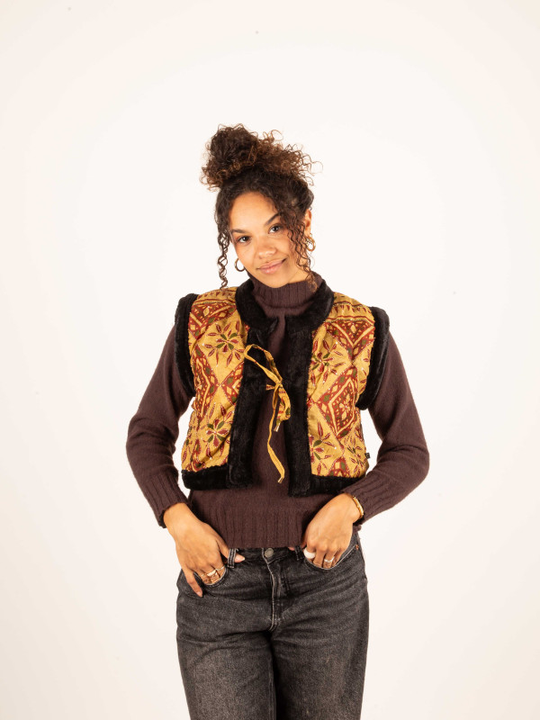 TEDDY KIRAT VEST  05