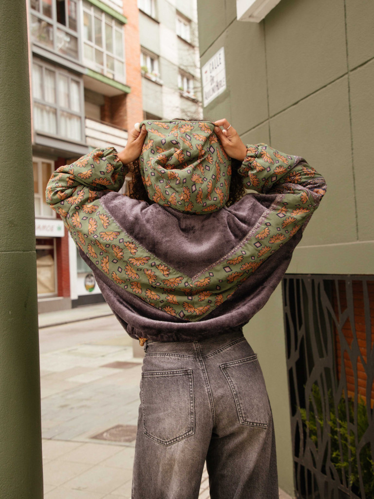 CHAQUETA RIAÑO TEDDY CON CAPUCHA GREY...