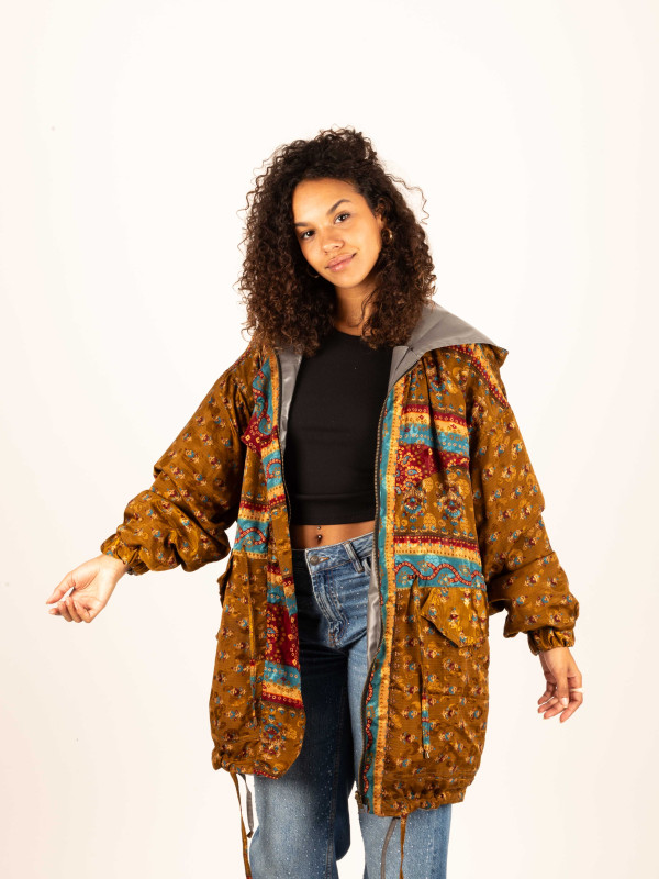 AGUA SAGRADA RAINCOAT 01