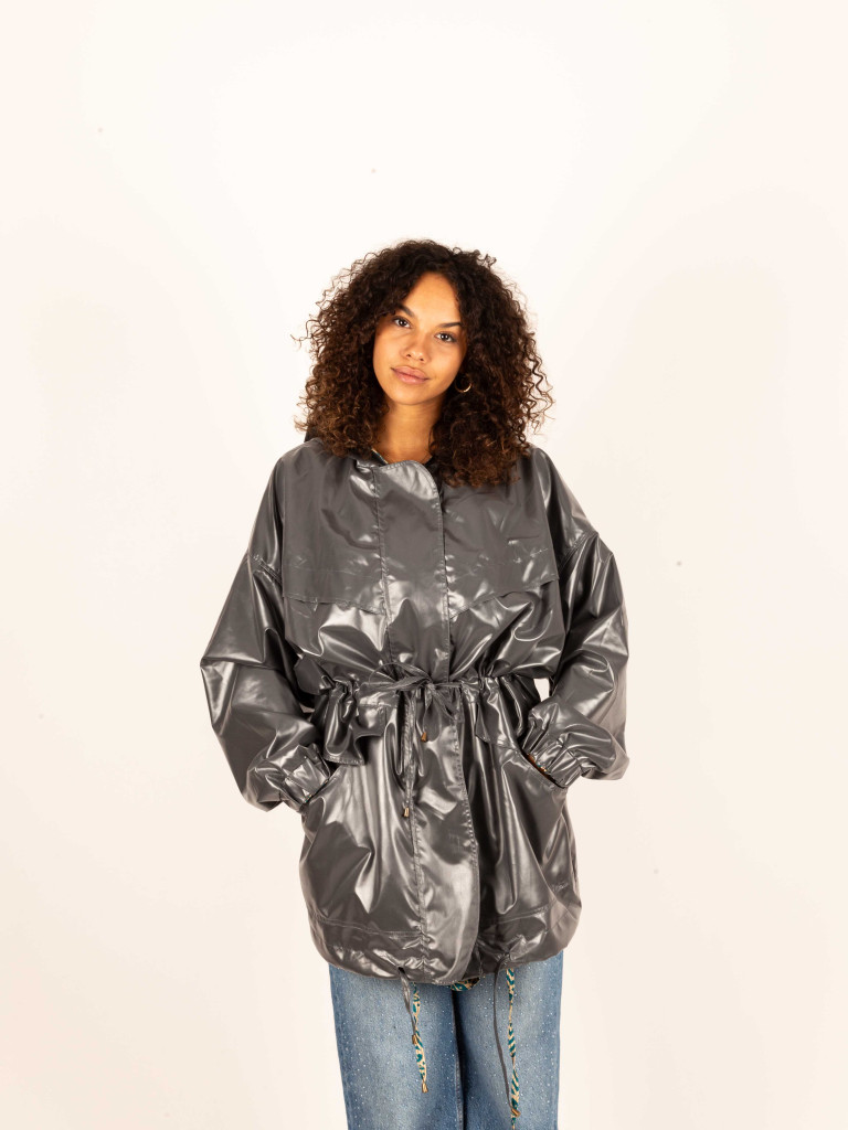 AGUA SAGRADA RAINCOAT 01