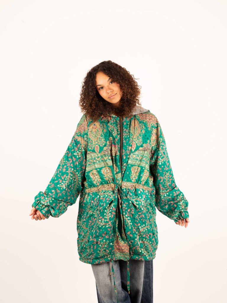 AGUA SAGRADA RAINCOAT 012