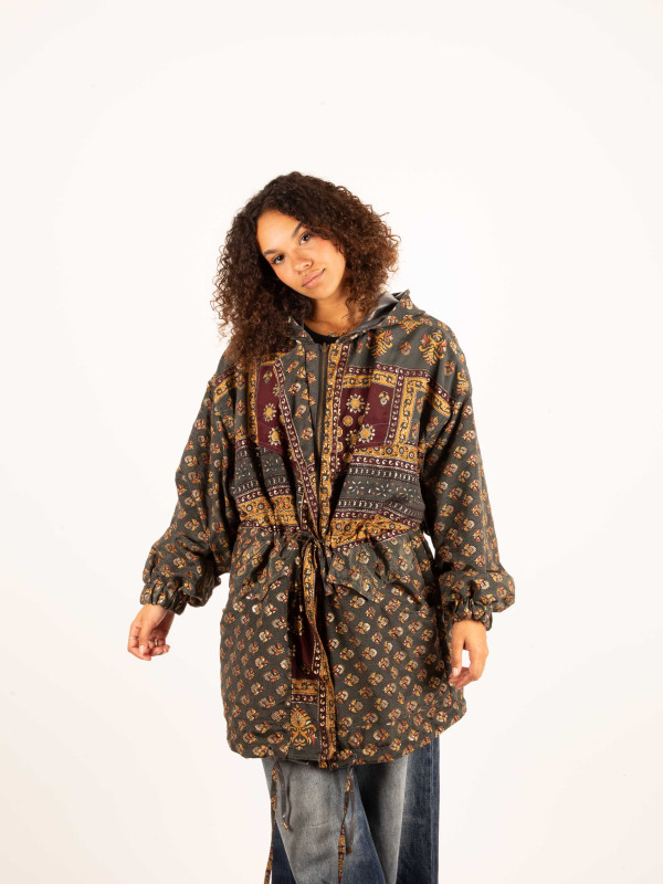 AGUA SAGRADA RAINCOAT 014