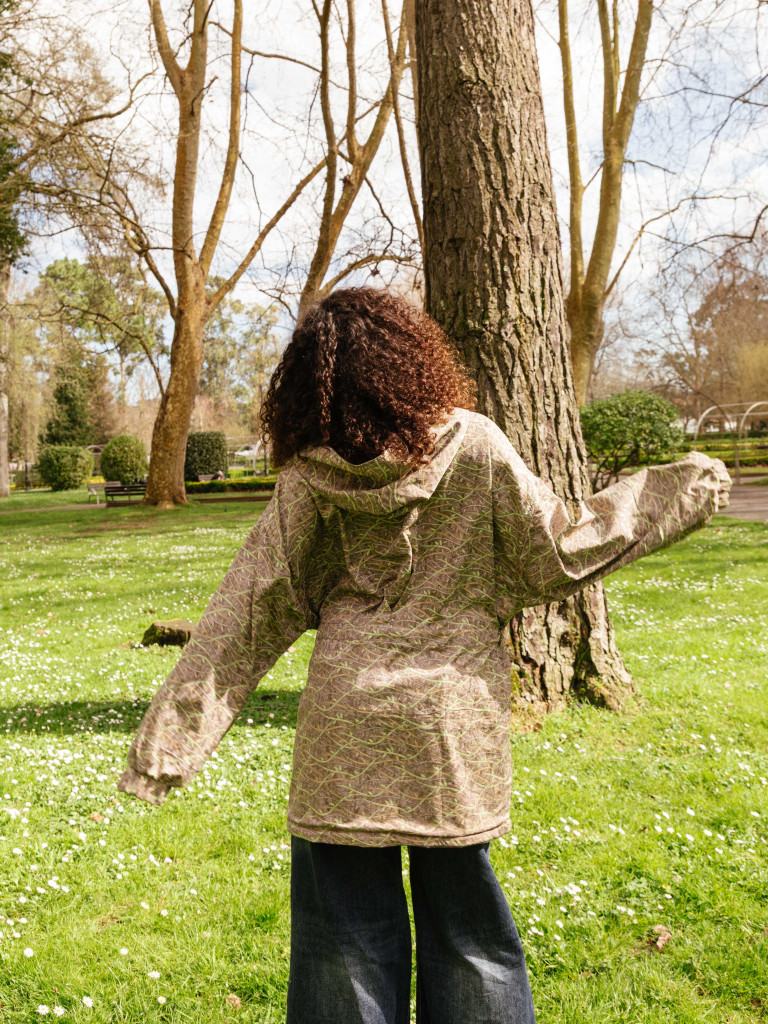 AGUA SAGRADA RAINCOAT 015