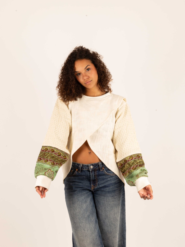 OPENING HEART SWEATSHIRT WHITE 010