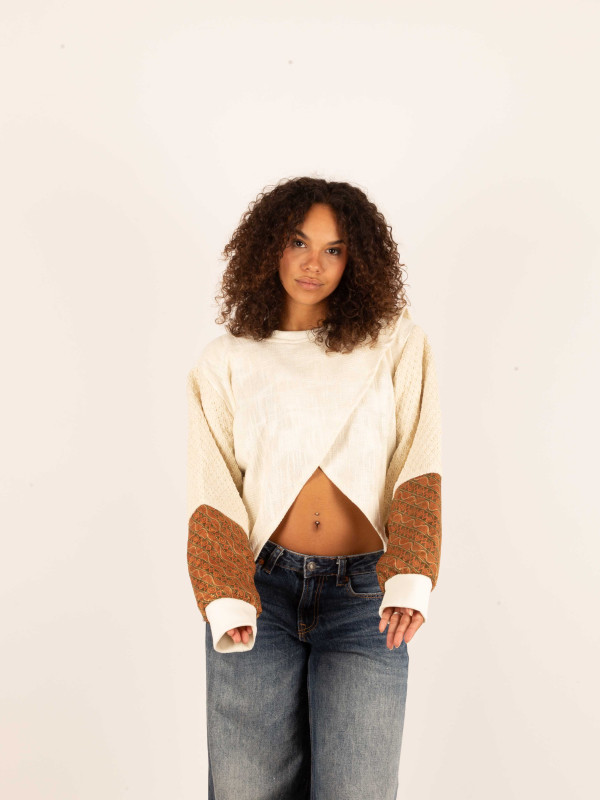 OPENING HEART SWEATSHIRT WHITE 014