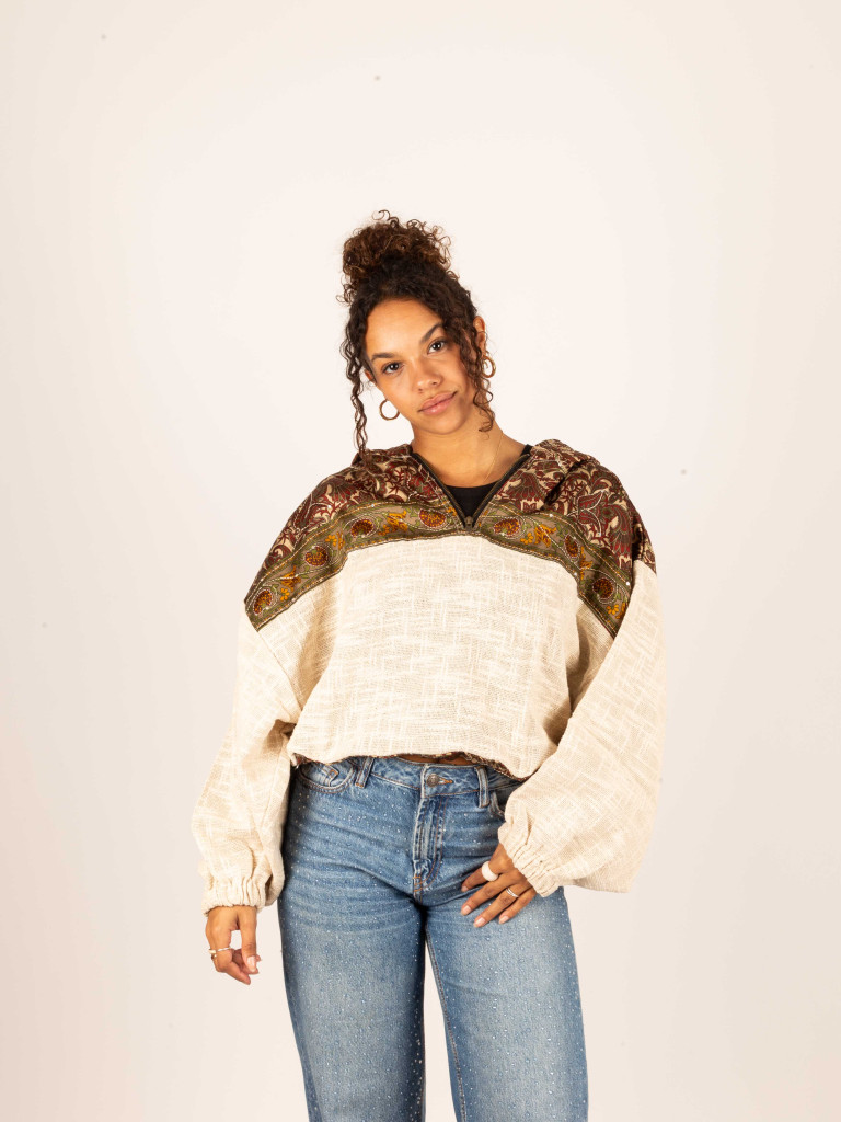 CUERA WHITE HOODIE 01