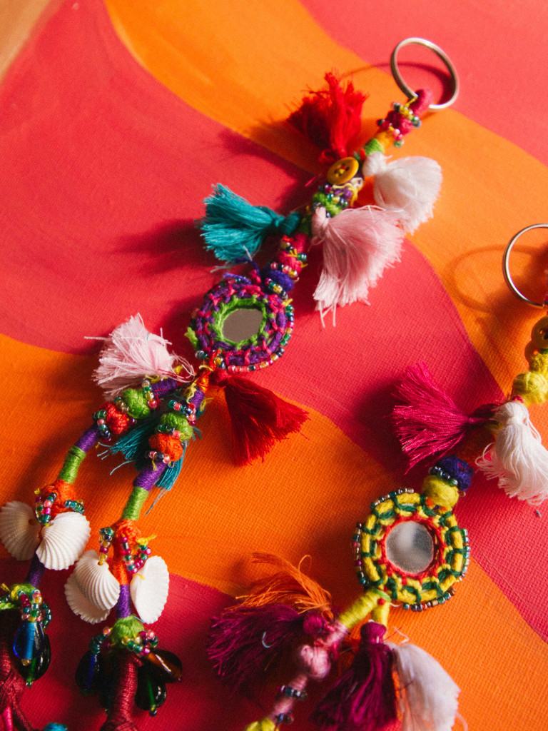 LLAVERO ESPEJITO MÁGICO LARGO 01