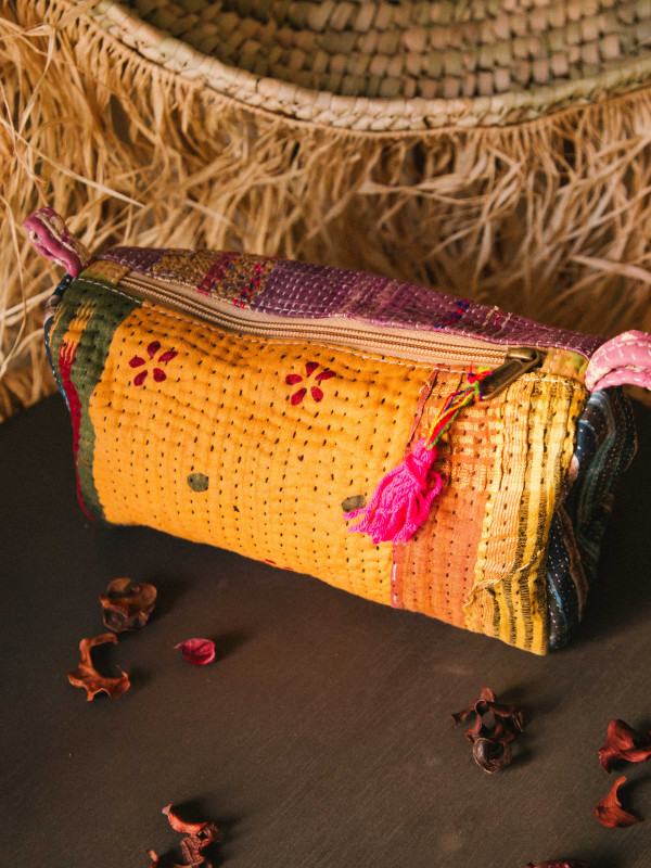 KANTHA RECYCLED TOILETRY BAG 01 2
