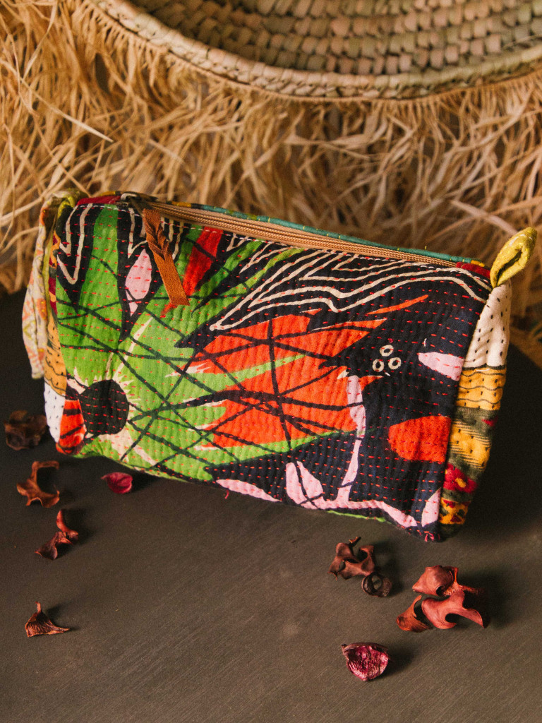 KANTHA RECYCLED TOILETRY BAG 02