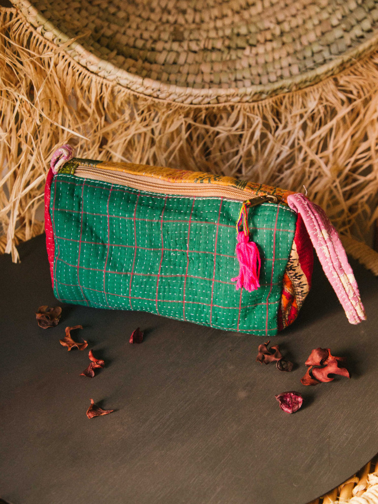 KANTHA RECYCLED TOILETRY BAG 03