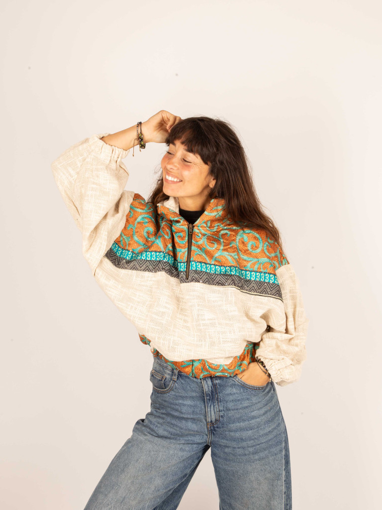 CUERA WHITE HOODIE 011