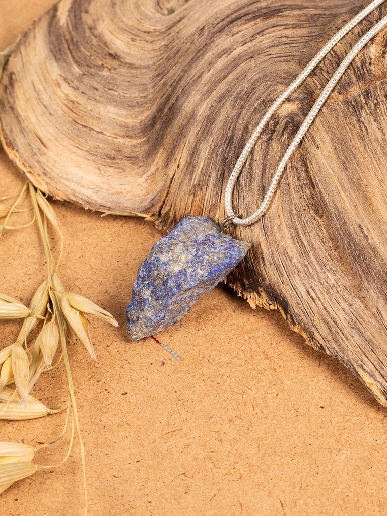 LAPIS LAZULI NECKLACE