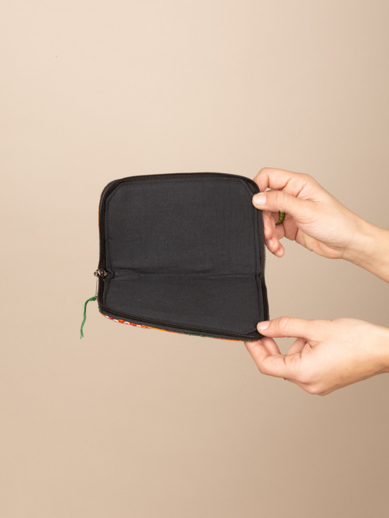 FUNDA PARA MOVIL FRIDA 18