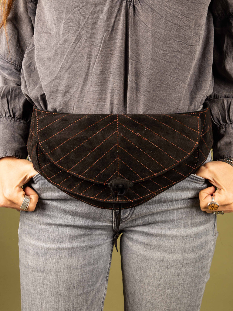 GREVILLEA BLACK FANNY PACK