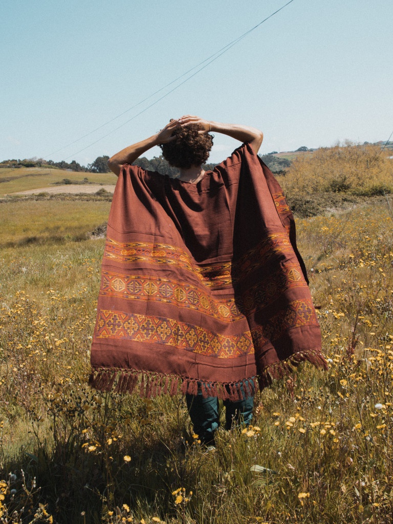 SHIMLA MARSALA PONCHO
