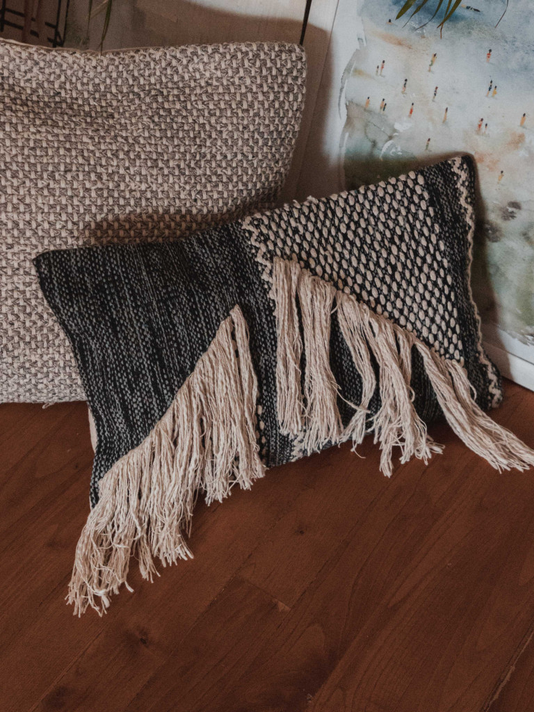 MATHURA CUSHION COVER