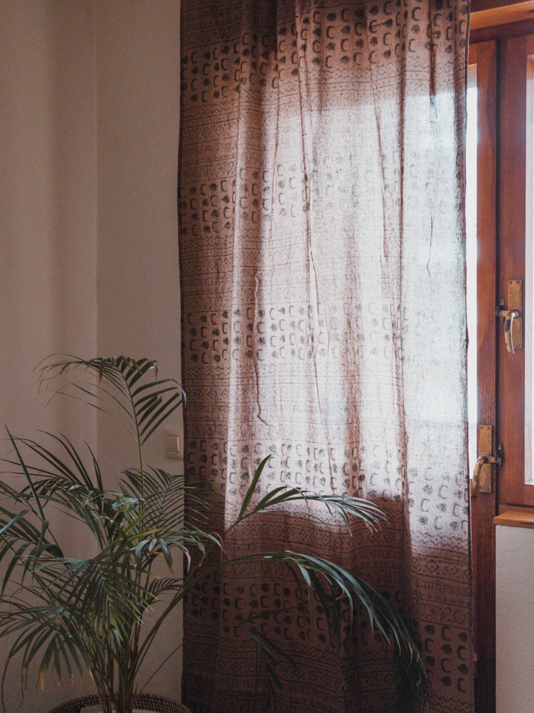 SET DOS CORTINAS OM NAMAH SHIVAYA BROWN