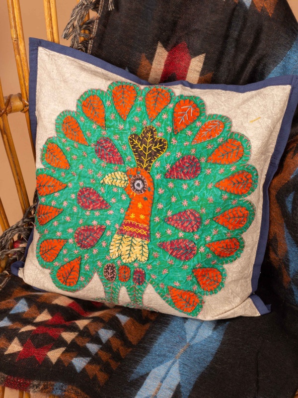 FUNDA COJIN PEACOCK 01