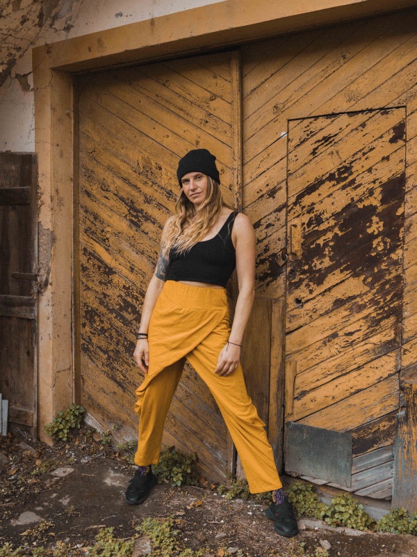 BUTTERFLY MUSTARD TROUSERS 2