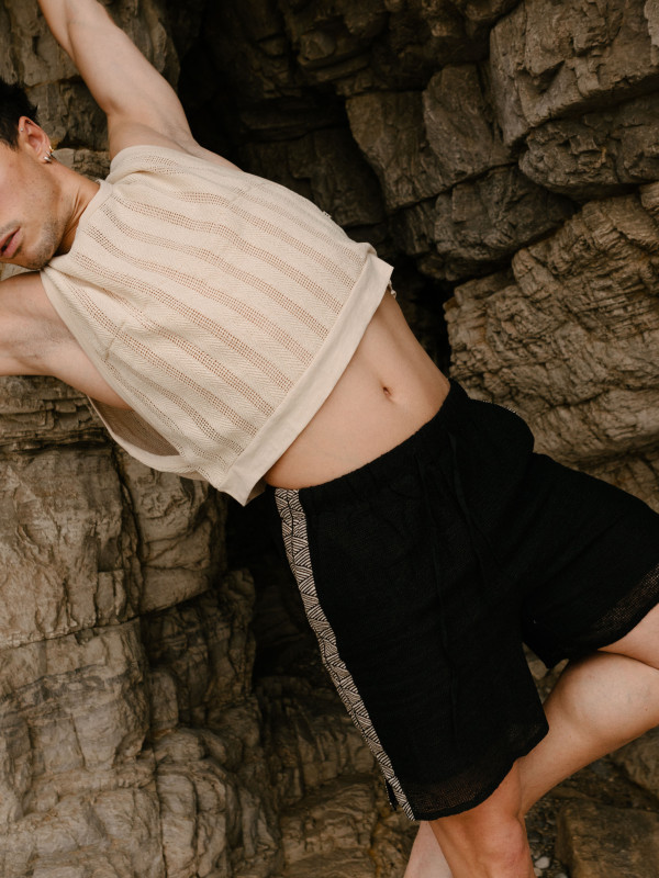 PANTALÓN LOBO CORTO 2