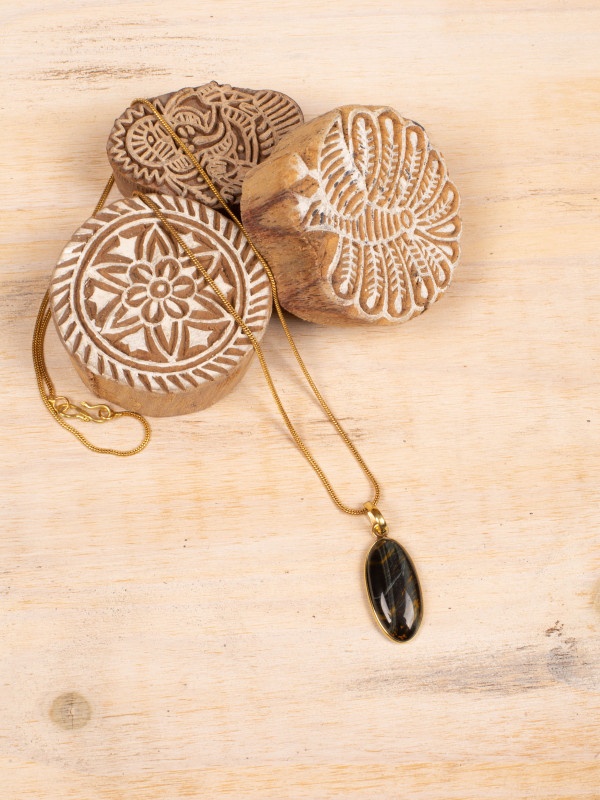 BLACK TIGER EYE NECKLACE